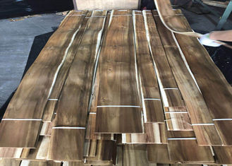 मंत्रिमंडलों Nonuniform रंग के लिए कटा कट प्राकृतिक बबूल लकड़ी लिबास पैनलों