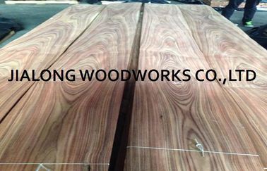 चेयर / रंगे लकड़ी लिबास के लिए प्राकृतिक सुगन्धित लकड़ी लिबास सैंटोस क्राउन कट